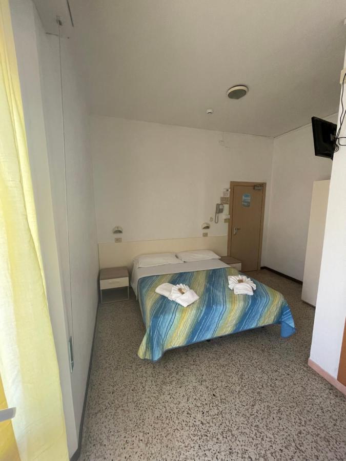 Hotel Moroni Rimini Dış mekan fotoğraf